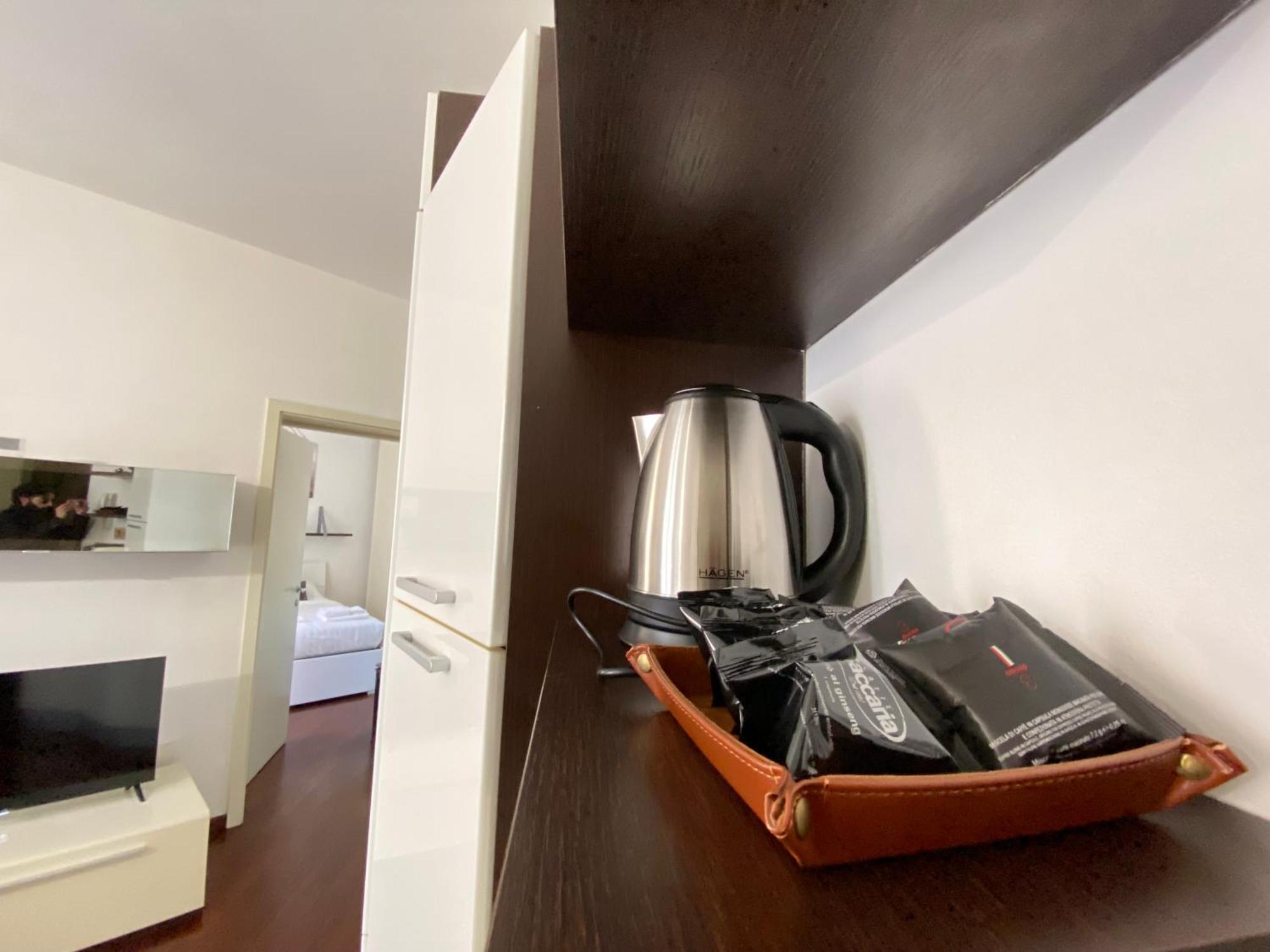 Avantgard Rooms Western Station Bolonia Exterior foto