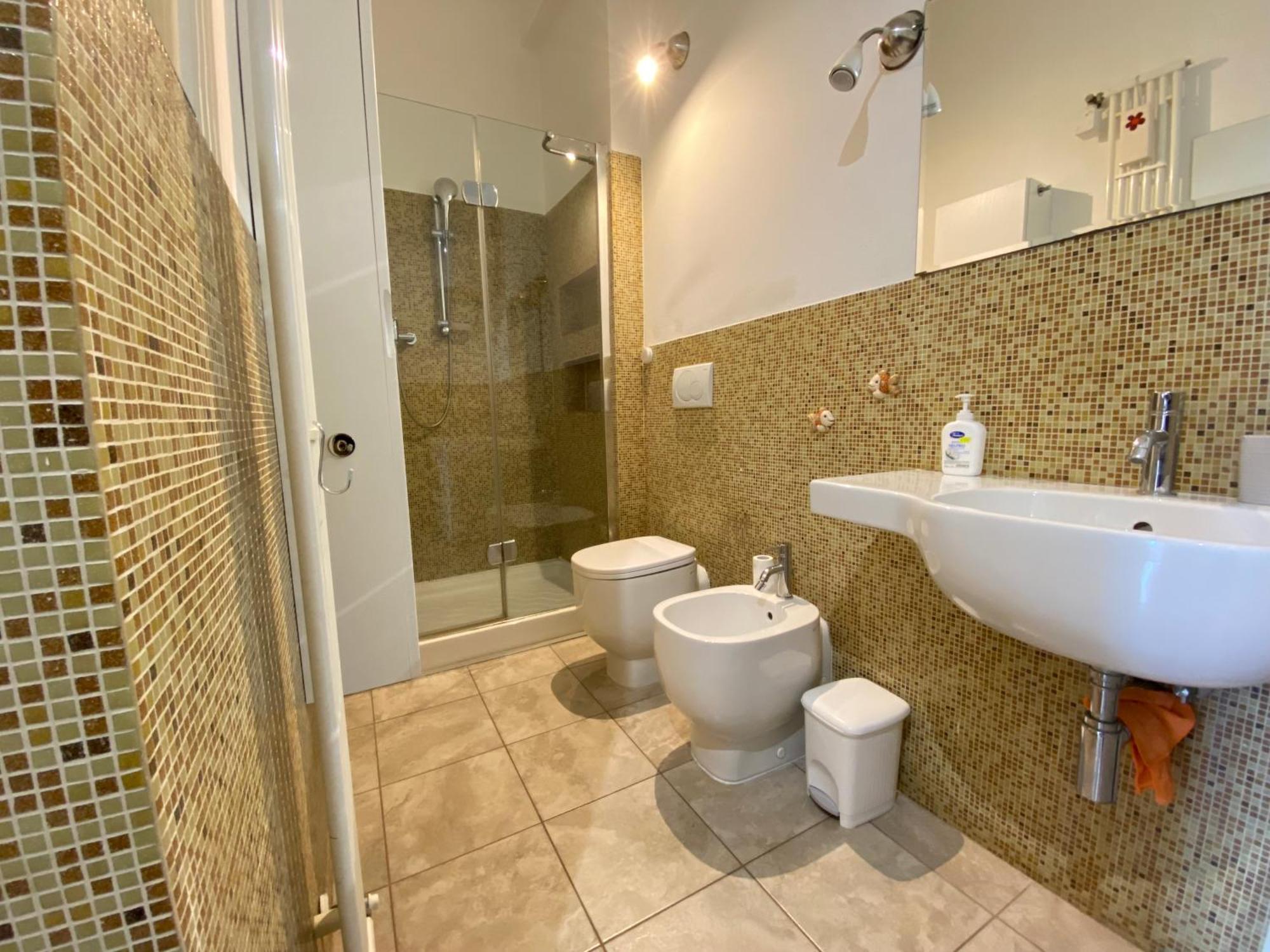 Avantgard Rooms Western Station Bolonia Exterior foto